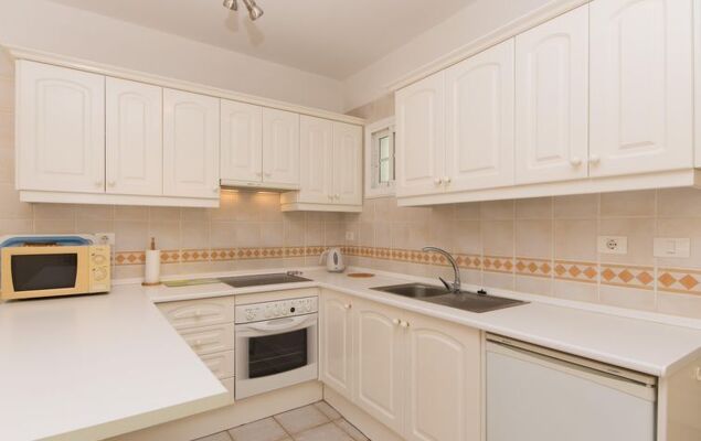 Clark Fewo - Photo 4